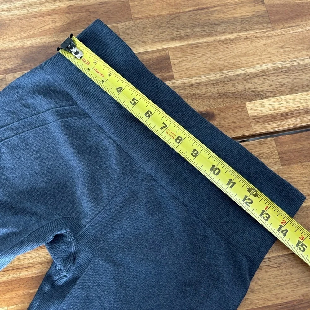 Lululemon In The Flow Crop II Pattern Blue Womens 8 Leggings Activewear yoga gym